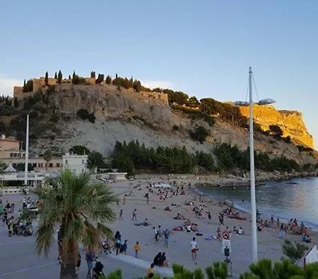 Nidcassiden Apartamento *